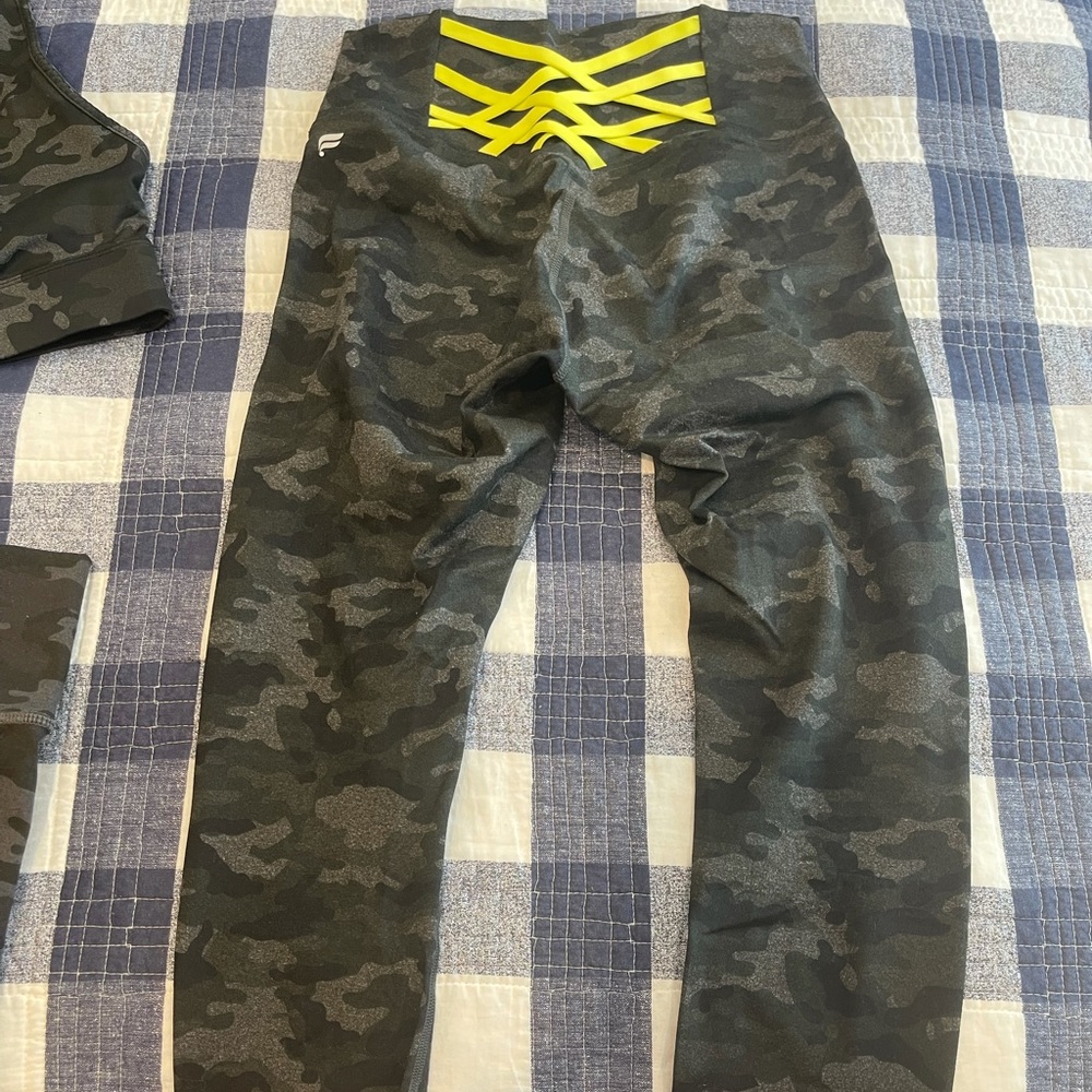 Fabletics Set Size Xs - image 2